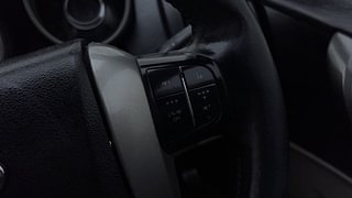 Used 2016 Mahindra XUV500 W10 AWD AT Diesel Automatic top_features Cruise control