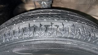 Used 2011 Maruti Suzuki Wagon R 1.0 [2010-2019] VXi Petrol Manual tyres RIGHT FRONT TYRE TREAD VIEW