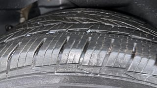 Used 2016 Mahindra XUV500 W10 AWD AT Diesel Automatic tyres RIGHT REAR TYRE TREAD VIEW