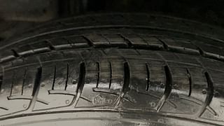 Used 2019 Maruti Suzuki Ciaz Delta Petrol Petrol Manual tyres RIGHT REAR TYRE TREAD VIEW
