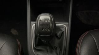 Used 2019 Hyundai Verna [2017-2020] 1.4 EX CRDi Diesel Manual interior GEAR  KNOB VIEW