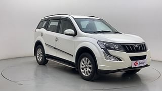 Used 2016 Mahindra XUV500 [2015-2018] W8 AT Diesel Automatic exterior RIGHT FRONT CORNER VIEW