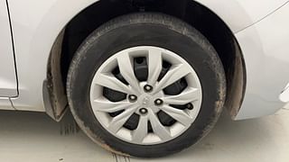 Used 2019 Hyundai Verna [2017-2020] 1.4 EX CRDi Diesel Manual tyres RIGHT FRONT TYRE RIM VIEW