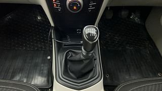 Used 2022 Mahindra XUV 300 W4 Diesel Diesel Manual interior GEAR  KNOB VIEW