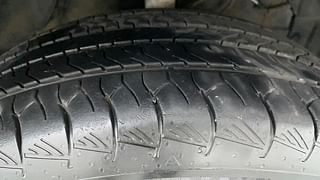 Used 2017 Maruti Suzuki S-Cross [2015-2017] Alpha 1.3 Diesel Manual tyres RIGHT FRONT TYRE TREAD VIEW