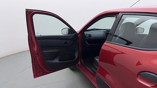 Used 2019 Renault Kwid [2015-2019] RXL Petrol Manual interior LEFT FRONT DOOR OPEN VIEW