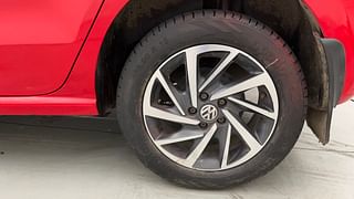 Used 2019 Volkswagen Polo [2018-2022] Comfortline 1.0L (P) Petrol Manual tyres LEFT REAR TYRE RIM VIEW