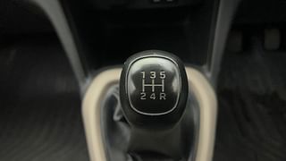 Used 2019 Hyundai Grand i10 [2017-2020] Magna 1.2 Kappa VTVT Petrol Manual interior GEAR  KNOB VIEW