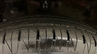 Used 2018 honda Amaze 1.5 VX i-DTEC Diesel Manual tyres LEFT FRONT TYRE TREAD VIEW