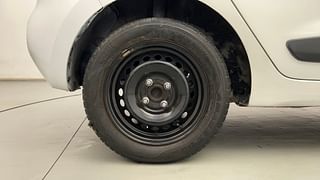 Used 2019 Hyundai Grand i10 [2017-2020] Magna 1.2 Kappa VTVT Petrol Manual tyres RIGHT REAR TYRE RIM VIEW