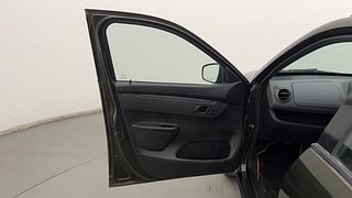 Used 2017 Renault Kwid [2017-2019] RXT 1.0 SCE Special (O) Petrol Manual interior LEFT FRONT DOOR OPEN VIEW