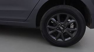 Used 2019 Hyundai Elite i20 [2018-2020] Sportz Plus 1.2 Petrol Manual tyres LEFT REAR TYRE RIM VIEW