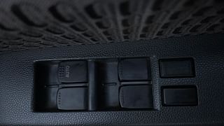 Used 2013 Maruti Suzuki Ritz [2012-2017] Vxi Petrol Manual top_features Power windows