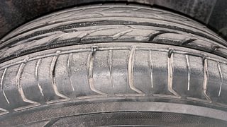 Used 2010 Maruti Suzuki Swift [2007-2011] VXi Petrol Manual tyres LEFT REAR TYRE TREAD VIEW