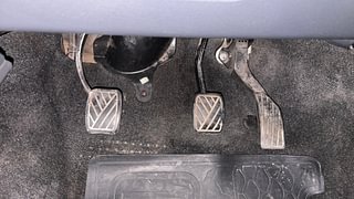 Used 2010 Maruti Suzuki Swift [2007-2011] VXi Petrol Manual interior PEDALS VIEW