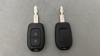 Used 2017 Renault Kwid [2017-2019] RXT 1.0 SCE Special (O) Petrol Manual extra CAR KEY VIEW
