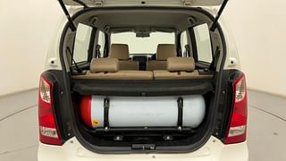 Used 2018 Maruti Suzuki Wagon R 1.0 [2013-2019] LXi CNG Petrol+cng Manual interior DICKY INSIDE VIEW