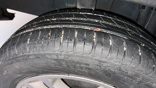 Used 2021 Renault Triber RXZ Petrol Manual tyres RIGHT REAR TYRE TREAD VIEW