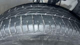 Used 2019 Hyundai Elite i20 [2018-2020] Sportz Plus 1.4 CRDI Diesel Manual tyres RIGHT FRONT TYRE TREAD VIEW