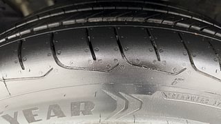 Used 2019 Kia Seltos HTX D Diesel Manual tyres LEFT FRONT TYRE TREAD VIEW