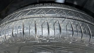 Used 2017 Datsun GO [2014-2019] T Petrol Manual tyres RIGHT FRONT TYRE TREAD VIEW