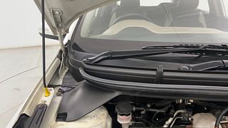 Used 2019 Hyundai Elite i20 [2018-2020] Sportz Plus 1.4 CRDI Diesel Manual engine ENGINE RIGHT SIDE HINGE & APRON VIEW