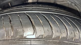 Used 2011 Hyundai Verna [2011-2015] Fluidic 1.6 VTVT SX Petrol Manual tyres LEFT FRONT TYRE TREAD VIEW