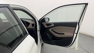 Used 2019 Hyundai Elite i20 [2018-2020] Sportz Plus 1.4 CRDI Diesel Manual interior RIGHT FRONT DOOR OPEN VIEW