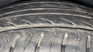 Used 2020 Ford EcoSport [2017-2021] Titanium 1.5L Ti-VCT Petrol Manual tyres RIGHT FRONT TYRE TREAD VIEW