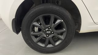 Used 2019 Hyundai Elite i20 [2018-2020] Sportz Plus 1.4 CRDI Diesel Manual tyres RIGHT REAR TYRE RIM VIEW