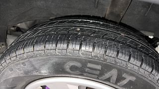Used 2017 Renault Kwid [2017-2019] RXT 1.0 SCE Special (O) Petrol Manual tyres LEFT REAR TYRE TREAD VIEW