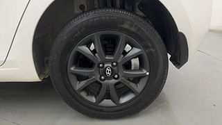 Used 2019 Hyundai Elite i20 [2018-2020] Sportz Plus 1.4 CRDI Diesel Manual tyres LEFT REAR TYRE RIM VIEW
