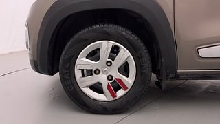 Used 2017 Renault Kwid [2017-2019] RXT 1.0 SCE Special (O) Petrol Manual tyres LEFT FRONT TYRE RIM VIEW