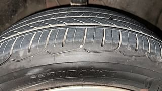 Used 2020 Tata Altroz XT 1.2 Petrol Manual tyres RIGHT FRONT TYRE TREAD VIEW