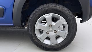 Used 2018 Renault Kwid [2017-2019] CLIMBER 1.0 AMT Petrol Automatic tyres LEFT REAR TYRE RIM VIEW