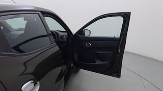 Used 2019 Renault Kwid [2017-2019] RXT 1.0 SCE Special (O) Petrol Manual interior RIGHT FRONT DOOR OPEN VIEW