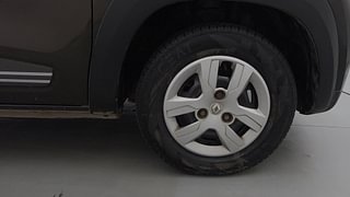 Used 2019 Renault Kwid [2017-2019] RXT 1.0 SCE Special (O) Petrol Manual tyres RIGHT FRONT TYRE RIM VIEW