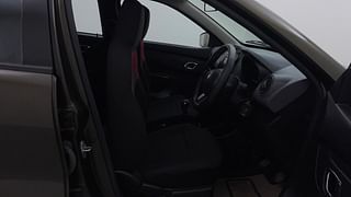 Used 2019 Renault Kwid [2017-2019] RXT 1.0 SCE Special (O) Petrol Manual interior RIGHT SIDE FRONT DOOR CABIN VIEW