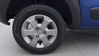 Used 2018 Renault Kwid [2017-2019] CLIMBER 1.0 AMT Petrol Automatic tyres RIGHT REAR TYRE RIM VIEW