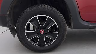 Used 2017 Renault Duster [2017-2020] RXS CVT Petrol Petrol Automatic tyres RIGHT REAR TYRE RIM VIEW