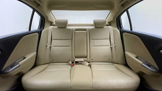 Used 2017 Honda City [2017-2020] ZX Diesel Diesel Manual interior REAR SEAT CONDITION VIEW