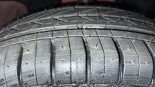Used 2021 Renault Kwid RXL Petrol Manual tyres RIGHT FRONT TYRE TREAD VIEW