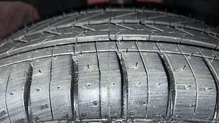 Used 2021 Renault Kwid RXL Petrol Manual tyres RIGHT FRONT TYRE TREAD VIEW