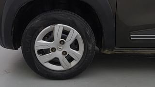 Used 2019 Renault Kwid [2017-2019] RXT 1.0 SCE Special (O) Petrol Manual tyres LEFT FRONT TYRE RIM VIEW
