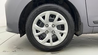 Used 2018 Hyundai Grand i10 [2017-2020] Sportz 1.2 Kappa VTVT Petrol Manual tyres LEFT FRONT TYRE RIM VIEW