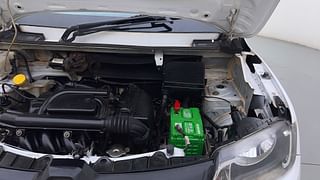 Used 2019 Renault Kwid [2015-2019] RXT Opt Petrol Manual engine ENGINE LEFT SIDE HINGE & APRON VIEW