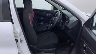 Used 2019 Renault Kwid [2015-2019] RXT Opt Petrol Manual interior RIGHT SIDE FRONT DOOR CABIN VIEW