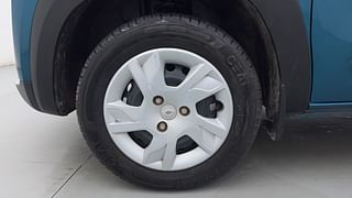 Used 2022 Renault Kwid 1.0 RXT SCE Petrol Manual tyres LEFT FRONT TYRE RIM VIEW