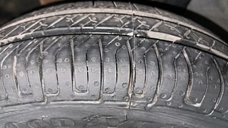Used 2017 Renault Kwid [2015-2019] 1.0 RXL AMT Petrol Automatic tyres LEFT FRONT TYRE TREAD VIEW