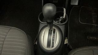 Used 2016 Honda BR-V [2016-2020] V CVT Petrol Petrol Automatic interior GEAR  KNOB VIEW
